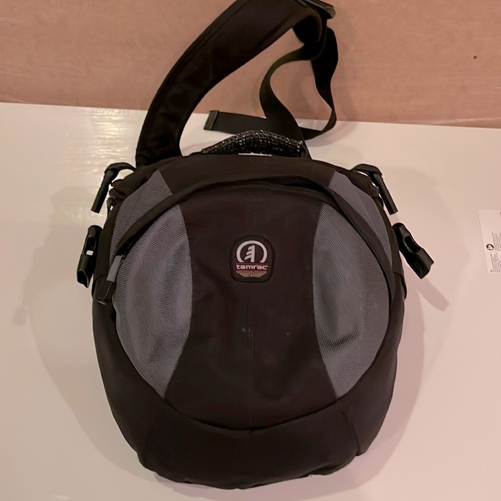 Cross body camera bag